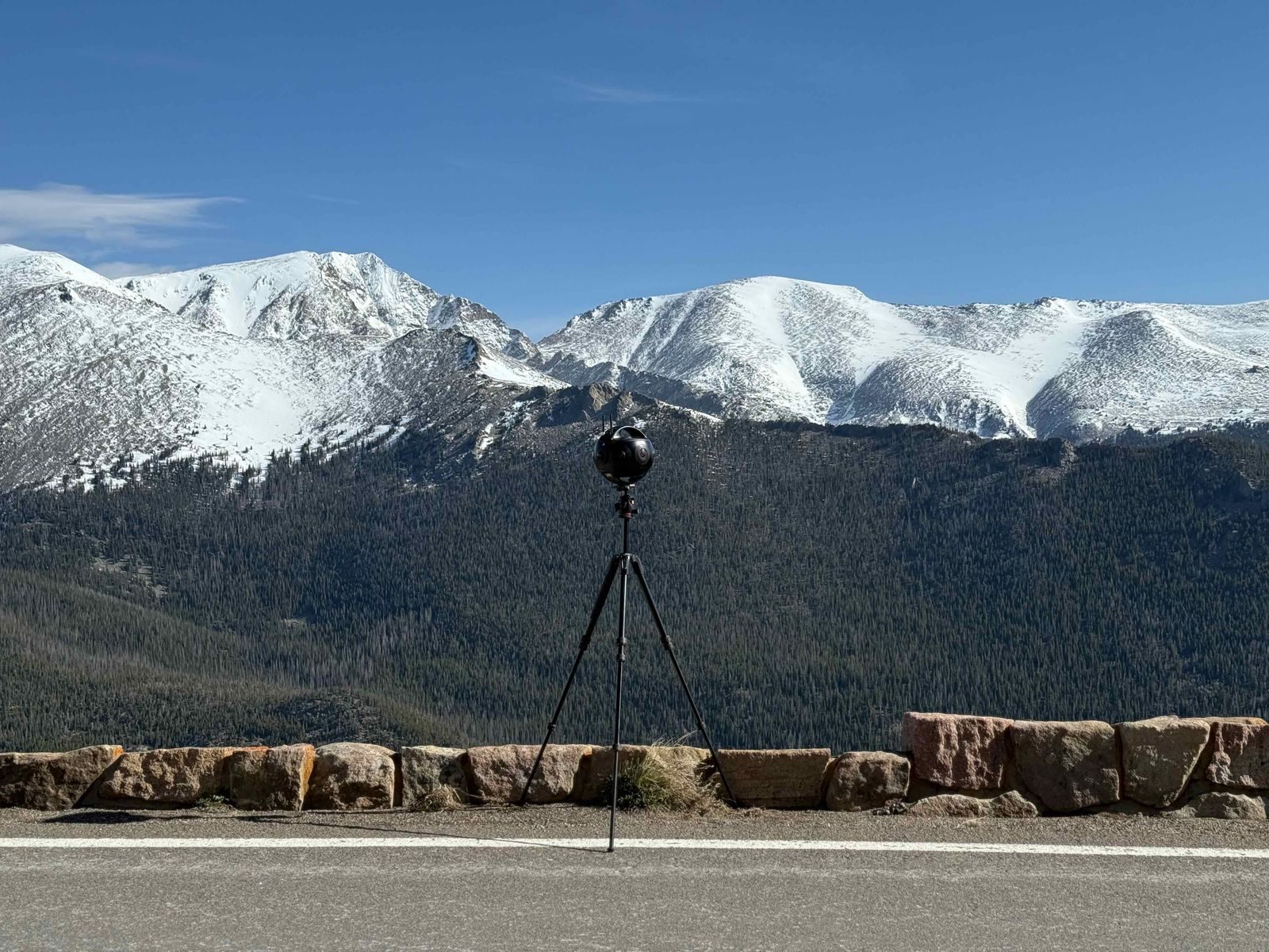 Mountain scenery in Rocky Mountain National Park